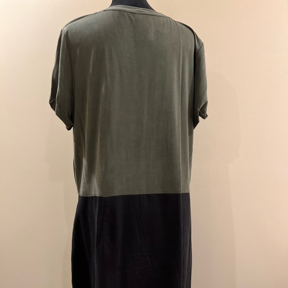 Dolan v-neck color blocked dress - Picture 5 of 7